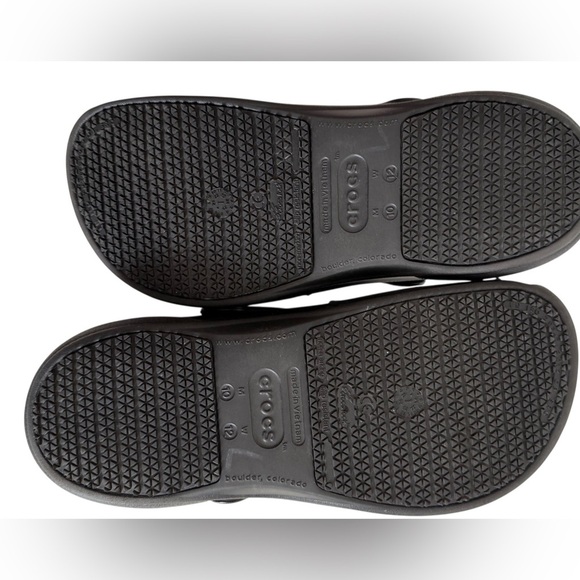 Crocs Bistro Black Unisex Clog - Picture 16 of 16